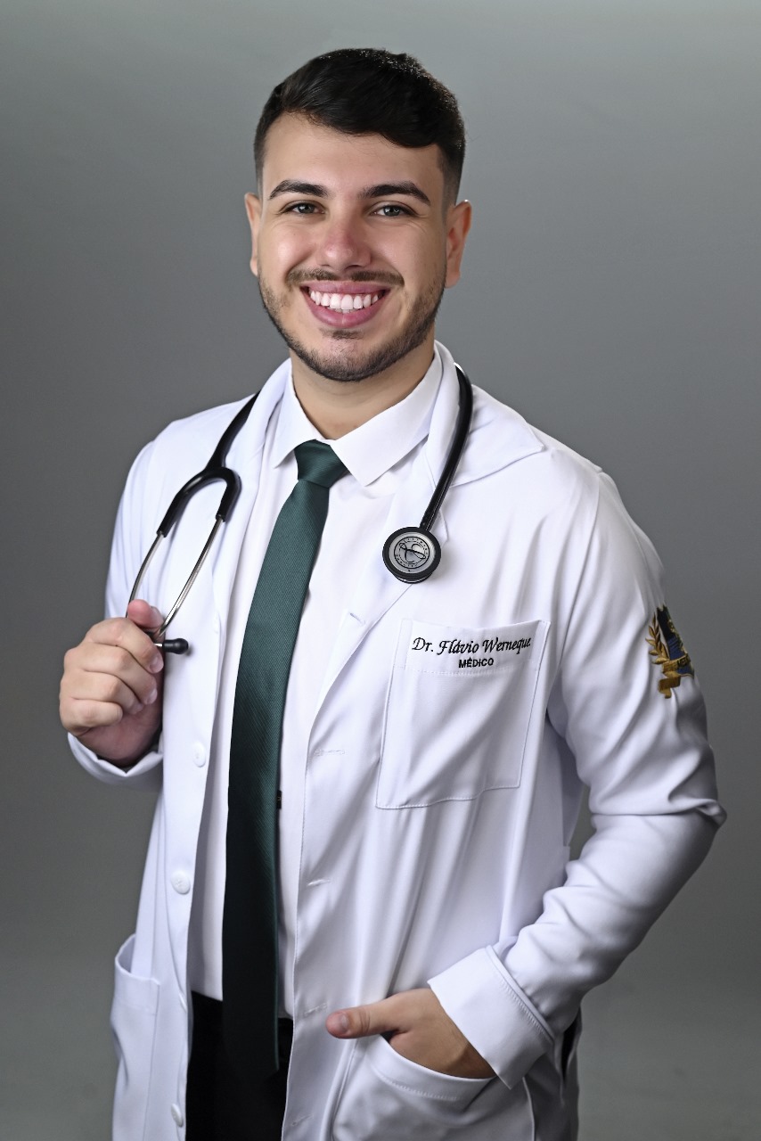 Dr. Flavio Werneque